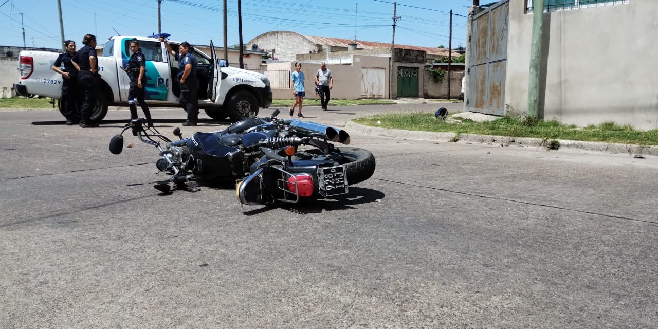 Un motociclista result gravemente herido en un choque